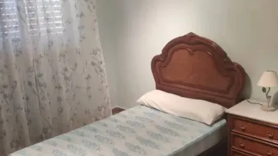 Piso en alquiler en Avenida de Andalucía, cerca de Calle de Aurea Galindo, Zona Hospital San Agustín (Linares) de 600 €<span>/mes</span>