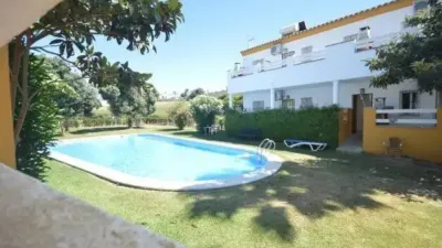 Chalet en alquiler en Calle Avenida 28 de Febrero, 70, Conil de la Frontera de 900 €<span>/mes</span>