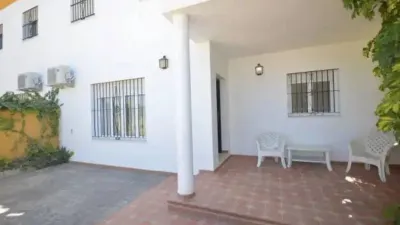 Chalet en alquiler en Calle Avenida 28 de Febrero, 70, Conil de la Frontera de 900 €<span>/mes</span>