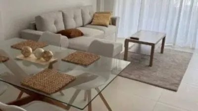 Apartment for sale in Lomas del Higueron urbanization. Fully equipped and furnished kitchen, living-dining room with access to the terrace, two bedrooms, two bathrooms. Parking space included. Storage room. Community pool. photo 3