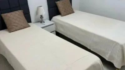 Apartment for sale in Lomas del Higueron urbanization. Fully equipped and furnished kitchen, living-dining room with access to the terrace, two bedrooms, two bathrooms. Parking space included. Storage room. Community pool. photo 5