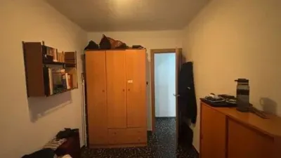 Piso en venta en Carrer del Comte de Torrefiel, cerca de Carrer del Marquès de Montortal, Torrefiel (Distrito Rascanya. València Capital) de 185.000 €