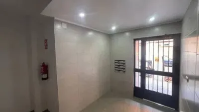 Piso en venta en Carrer del Comte de Torrefiel, cerca de Carrer del Marquès de Montortal, Torrefiel (Distrito Rascanya. València Capital) de 185.000 €
