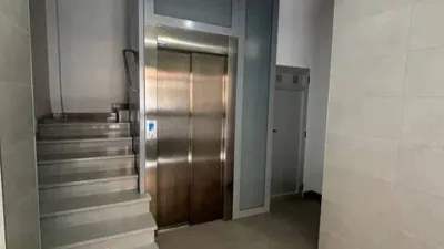 Piso en venta en Carrer del Comte de Torrefiel, cerca de Carrer del Marquès de Montortal, Torrefiel (Distrito Rascanya. València Capital) de 185.000 €