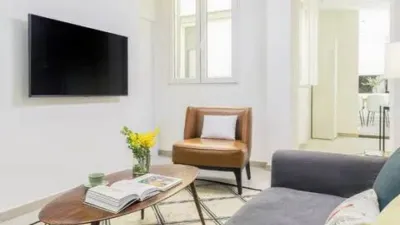 Apartment on Paseo de la Infanta Isabel photo 4