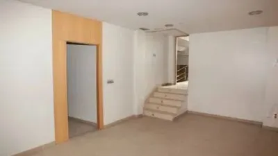 Local comercial en venta en Avenida de Rosalía de Castro, cerca de Rúa dos Feáns - Vista 4