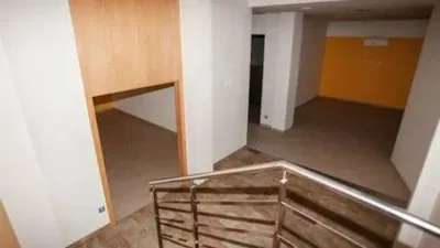 Local comercial en venta en Avenida de Rosalía de Castro, cerca de Rúa dos Feáns - Vista 5