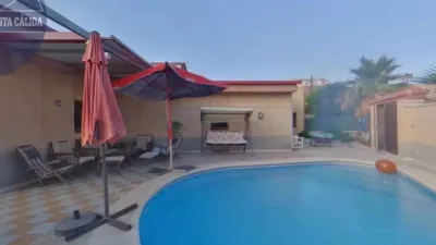 Chalet in Urbanización de Todosol photo 2
