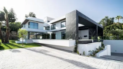 Villa in Estepona photo 3