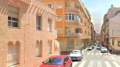 Terraced house on Arquitecto Larramendi Street photo 27