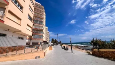 Apartment on Calle del Maestro Parada photo 29