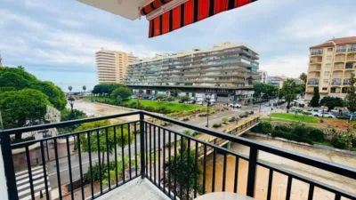 Piso en alquiler en Avenida de los Boliches, cerca de Calle de Manuel Fernández, Fuengirola de 1.200 €<span>/mes</span>