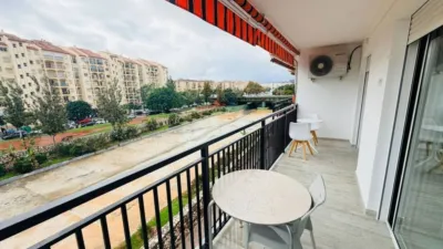 Piso en alquiler en Avenida de los Boliches, cerca de Calle de Manuel Fernández, Fuengirola de 1.200 €<span>/mes</span>