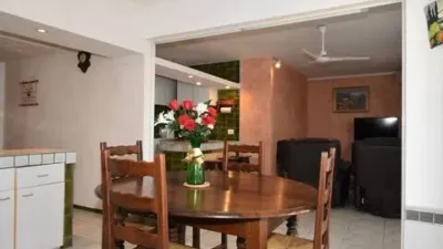 Apartment in Carrer del Cap de la Gola photo 11