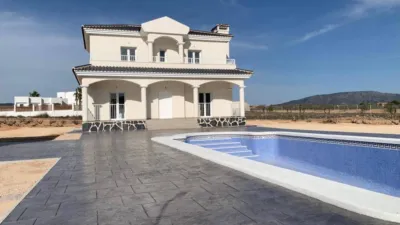 Chalet en Camarillas photo 7