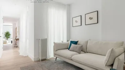 Apartment in Listing photo 10