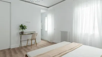 Apartment in Listing photo 20