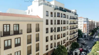 Apartment in Listing photo 25