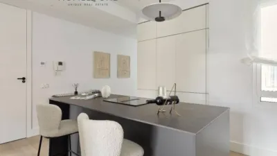 Apartment in Listing photo 8