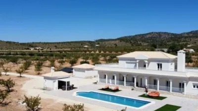 Chalet in Camarillas photo 21