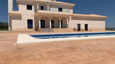 Chalet in Camarillas photo 16