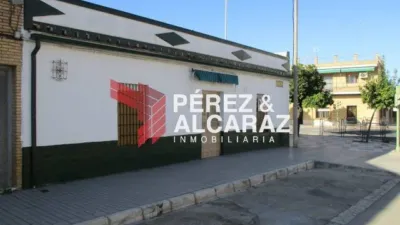 Semi-detached house on Avenida de la Campana photo 3