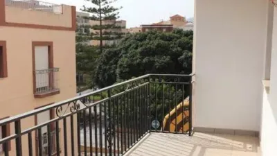 Apartment for sale on Calle de Cristóbal Colón photo 6