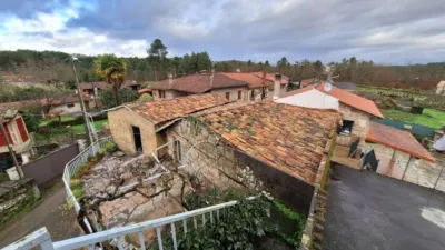 House in A Carballeira (San Cibrao Das Viñas) photo 38