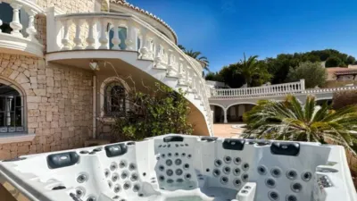 Chalet in Cala Advocat-Baladrar photo 14