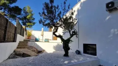 Chalet in Partida Enchinent photo 4