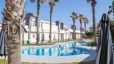 Apartment in Torrevieja photo 2