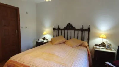 House in Esparis photo 35