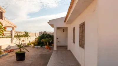 Casa – Guardamar del Segura, Urbanització Pinar de Guardamar - Més
