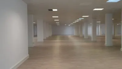 Local comercial en alquiler en Ensanche - Vista 4
