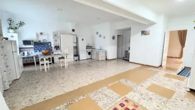 Terraced house on Calle Vespasiano photo 2