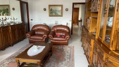 Flat in Lalín photo 3