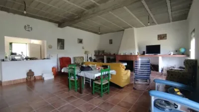 Chalet rústico en venta en Calle Cabeza Montegil, Cantillana de 130.000 €