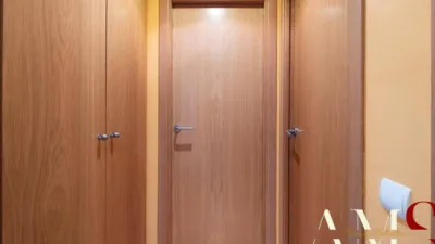 Townhouse in L'Eixample Centre-Barri Antic photo 11