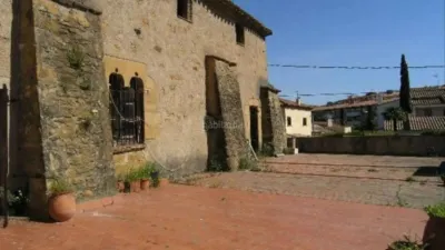 Rustic house in La Bisbal d'Empordà photo 4