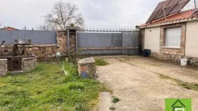 Chalet en venta en Morales del Vino, Morales del Vino de 300.000 €