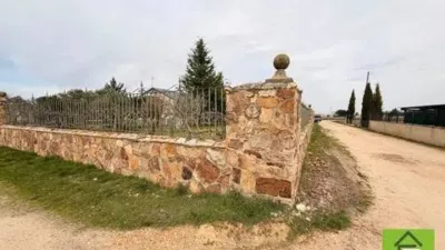Chalet en venta en Morales del Vino, Morales del Vino de 300.000 €