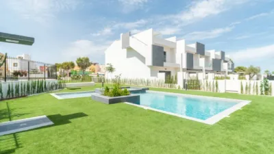 Casa – Torrevieja, Urbanización Los Balcones - Vista 2