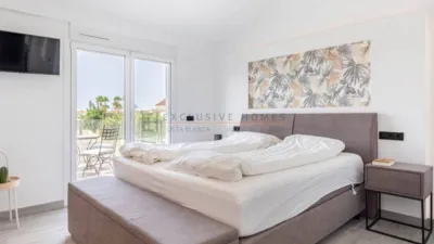 House in Urbanizations photo 22