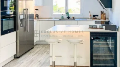 House in Urbanizations photo 8