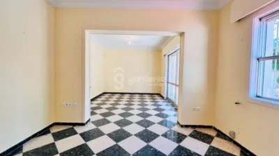 Chalet en alquiler en La Palmera-Reina Mercedes, La Palmera-Reina Mercedes (Distrito Bellavista-La Palmera. Sevilla Capital) de 2.450 €<span>/mes</span>