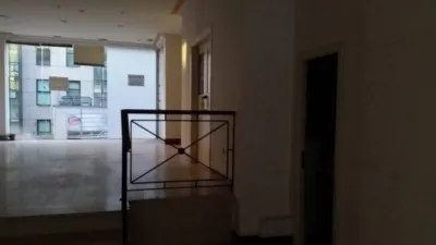 Local comercial en alquiler en Castiñeiriño - Más