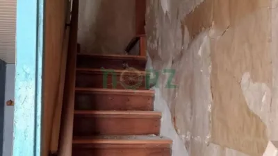 Stone house with land in the riverbank area. Stone house distributed as follows: basement with cellar, old shop and wood store; first floor with kitchen, bathroom, gallery and bedroom; second floor with 2 bedrooms, bathroom, and attic space with balcony access. Land and orchards located 100 metres away. Option to sell separately – house for €35,000 and land for €8,000. Located 1.5 km from Ribadavia and 11 km from Carballiño. Well connected and situated. Surrounded by hiking routes, thermal areas, etc., just a few km from Nautico. Don’t miss out on seeing it. Don’t lose the opportunity to visit this gem and fall in love with its potential. Contact us or visit our office at C/ Progreso 123, 1st floor, office 2, Ourense (Vila Rejo building). Make this place your new home! photo 15