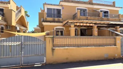 Casa adosada en calle C. Gotzone Mora 36 photo 44