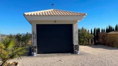 Chalet in Camarillas photo 18