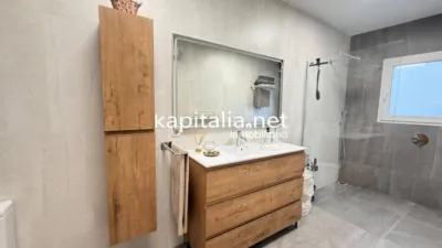 Apartment in Ensanche photo 8